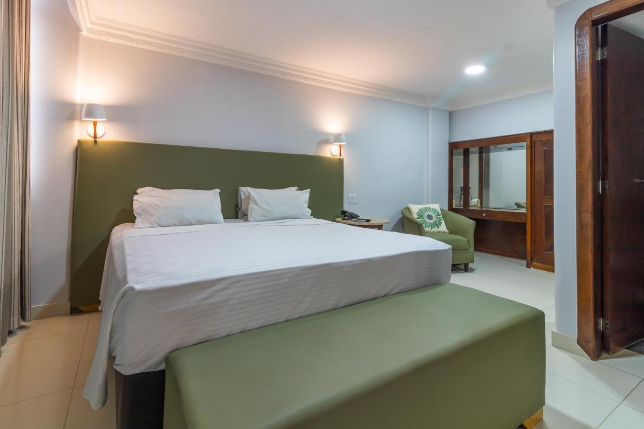 Umuarama Plaza Hotel By Castelo Itaipava جويانيا المظهر الخارجي الصورة