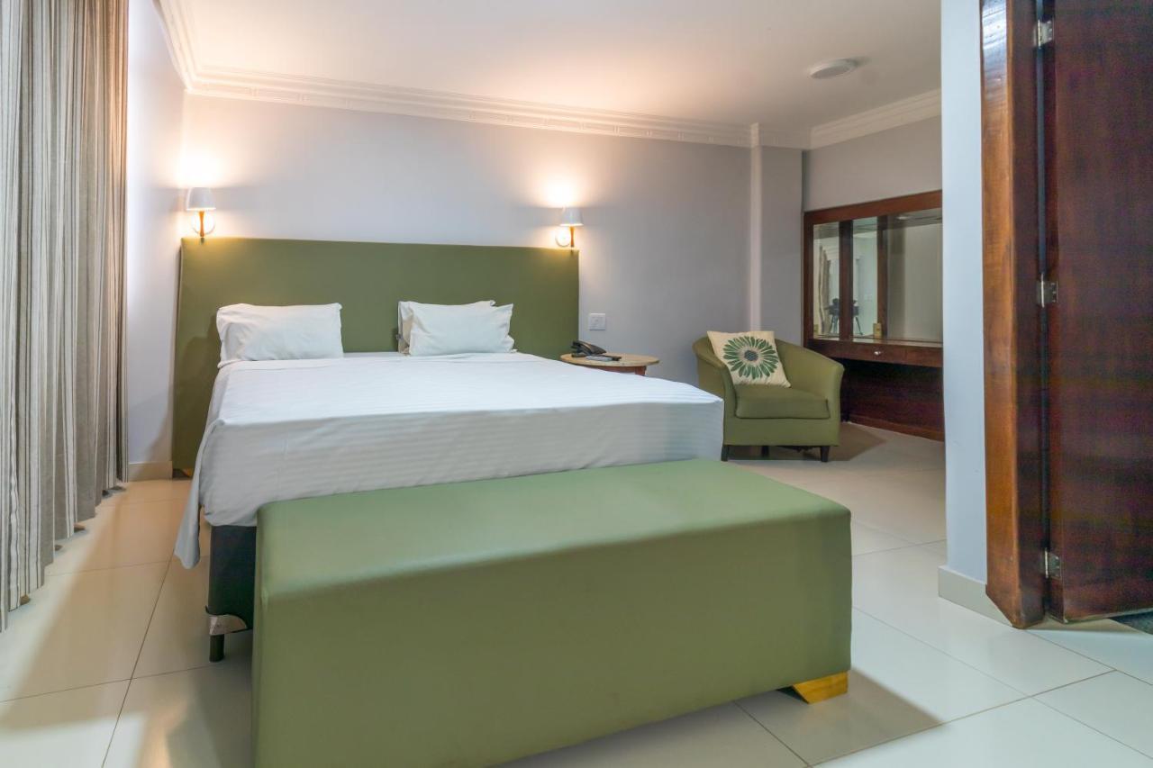 Umuarama Plaza Hotel By Castelo Itaipava جويانيا المظهر الخارجي الصورة